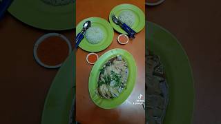 Best Chicken Rice At Tian Tian Hainanese Chicken Rice At Maxwell Food Centre In Singapore [upl. by Leynad]