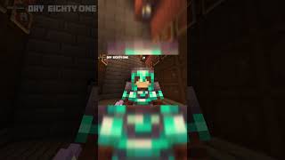 Getting Distracted By A Trapdoor minecraft minecraftjava minecraftsmp [upl. by Ardnekal67]