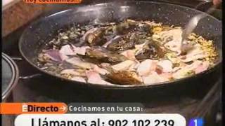 Receta de Paella de pollo y marisco ED [upl. by Adnic]