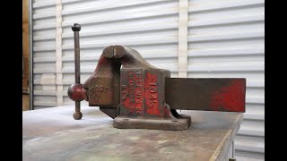 Yost 104 ½ Bench Vise Restoration [upl. by Rehportsirhc]