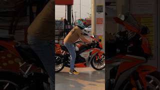 Cbr 1000 rr fireblade [upl. by Dahsar]