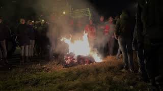 Boeren blokkeren snelweg A7 bij Drachten [upl. by Silohcin363]