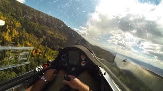 Glider Enjoying 100 Mile Ridge Flight Over the Rocky Mountains [upl. by Ferino]