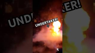 Undertaker PRENDE FUOCO durante la sua entrata 🔥😱 [upl. by Ekal]