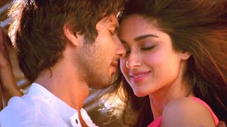 Main Rang Sharbaton Ka Lyrics Aatif A Chinmayi  Shahid Ileana  Pritam  Romantic Song [upl. by Garibold]