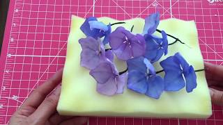 HOW TO MAKE GUMPASTESUGAR HYDRANGEAS [upl. by Arad]