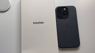 totallee Thinnest Clear iPhone 14 Pro Case unboxing and review [upl. by Hilario]