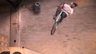 Rob Welch World First Quarter Pipe 900 on MTB [upl. by Lienad]