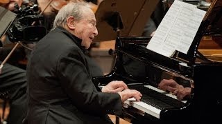 Menahem Pressler making his debut with the Berliner Philharmoniker [upl. by Teteak]