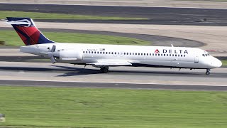 DO THEY NEED MORE PRACTICE Delta Boeing 717 Lands on Atlanta Runway 26R [upl. by Hernando]