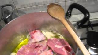 Cucina Pugliese Preparazione Spezzatino con la carne di agnello e Cardoncelle [upl. by Neroled]