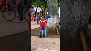 La cubeta extrema 🤣🤭 prank funny shorts comedy bromas [upl. by Niwdla]