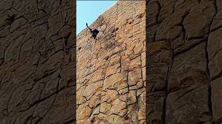 Caída escalando quotMosaicoquot en Tarifa 6b [upl. by Attenrev420]