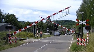 Spoorwegovergang Wijlre  Dutch railroad crossing [upl. by Adhern901]