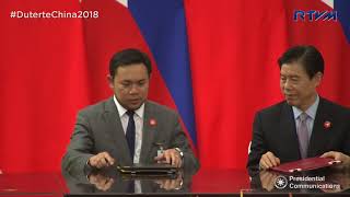 Witnessing the Signing of Agreements between the Governments Philippines and China 4102018 [upl. by Nalyak]