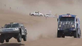 Rally Dakar 2010  Robby Gordon vs Vladimir Chagin [upl. by Edlun]