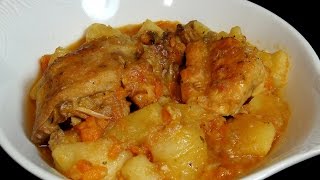 Pollo guisado con patatas [upl. by Nnylak]