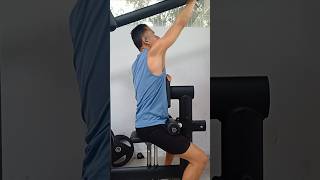 DORSAL FUERTE  JALÓN UNILATERAL EN MÁQUINA EtenonFitness fitness bodybuilding back workout [upl. by Abdel]