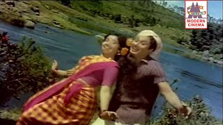 Kondai Oru Pakkam Song MGR Jayalalitha En Annan [upl. by Ynaffad]