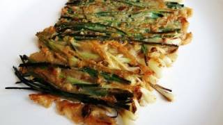 Green onion pancake Pajeon 파전 [upl. by Maroj76]