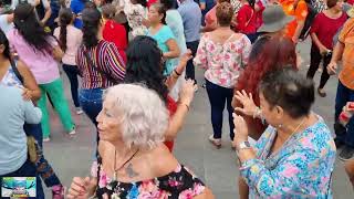 El baile de la garrotera 😃😃😃plaza hijas de tampico 💃 💃💃 [upl. by Riordan536]