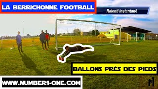 Spécifique Gardiens de but Ballons près des pieds GOALKEEPER TRAINING La Berrichonne de Châteauroux [upl. by Elie]