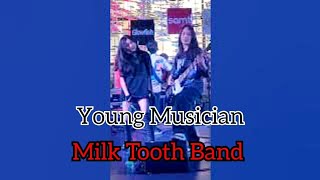 Milk Tooth Band at Glowfish Sathorn Bangkok [upl. by Tonneson]