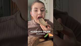 Proteínový kváskový chlebík 💪 jedlo recept kvaskovanie zdravastrava [upl. by Kohcztiy]