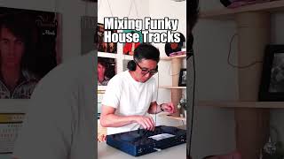 Groovy Funky House Music Mix 4 dj housemusic funkydiscohouse funkyhouse jazzyhouse [upl. by Aerdua2]