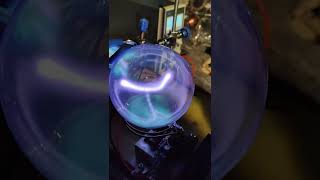 Toroidal Plasma Generator In Rarefied Xenon Gas [upl. by Armmat239]