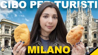 ORDINO lo stesso CIBO dei TURISTI a MILANO [upl. by Etyam]