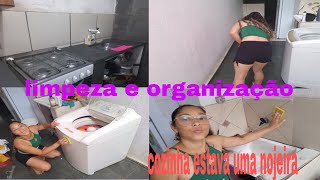 faxina pesadona na cozinha💞 limpeza do armário da cozinha lipei a máquina cozinha uma nojeira🤢 [upl. by Dagley]