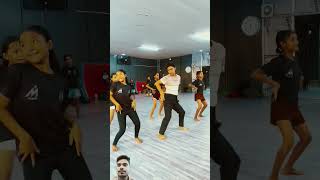 Ladkiyon ka dance class kaise sikhate hain [upl. by Erasaec137]