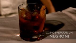 Como Preparar un Negroni  Los Cocteles Mas Populares [upl. by Yddub]