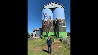 Dunedoo Painted Silo amp interview with the artist Peter Mortimore [upl. by Tartan]