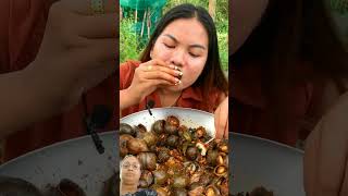 Snail eating mukbang seafood greenscreen youtubeshorts [upl. by Akkinahs]