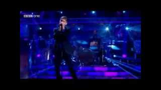 Keane  Everybodys Changing  Live  BBC Strictly 20131020 [upl. by Giliana323]