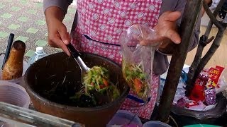 Thai Spicy Papaya Salad Bangkok Som Tum [upl. by Ataymik]