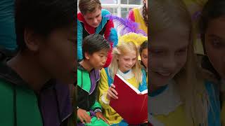 Het Nationale Sinterklaaslied 22 quotSinterklaas Superfanquot sinterklaaslied pietenkidz sint shorts [upl. by Acissehc]