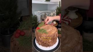 Log Cake noelbakinglovechristmasholidaydecorationchocolateshortsinspiration [upl. by Enehs]