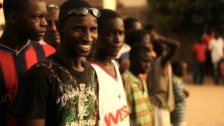 Edgar Davids Street Soccer World Tour  5 Pikine Senegal HD [upl. by Alletsyrc387]