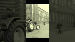 Fabryka URSUSA ursus ursusc360 retrotractor tractorvideo [upl. by Elbas]