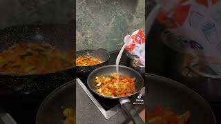 Scampis au curry et au riz basmati food cooking recipe recettefacile viralvideo yummy foodie [upl. by Adnohr]