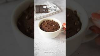 BROWNIE en 1 minuto en el MICROONDAS 🍫 [upl. by Gates480]