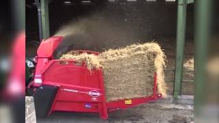 KUHN PRIMOR 2060 M  Straw Blowers amp Feeders In action [upl. by Hoeve]