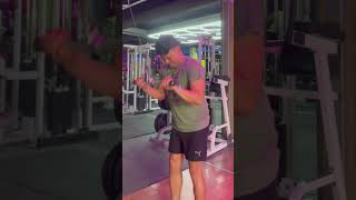 Extensiones de TRICEPS con Polea Alta gym [upl. by Eronel]