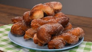 Torciglioni fritti alla cannella il dolcetto perfetto per lautunno [upl. by Schapira]