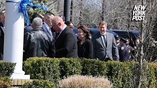 Gov Hochul leaves wake for slain NYPD Officer Jonathan Diller after confrontation [upl. by Okechuku109]