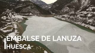 Embalse de Lanuza helado  Huesca  a vista de drone  Los Pirineos [upl. by Ro]