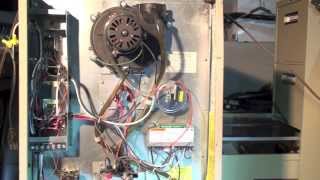 Replacing the Robertshaw HS 780 control with the Honeywell S8610U on the gas furnace Part 5 [upl. by Arriet606]